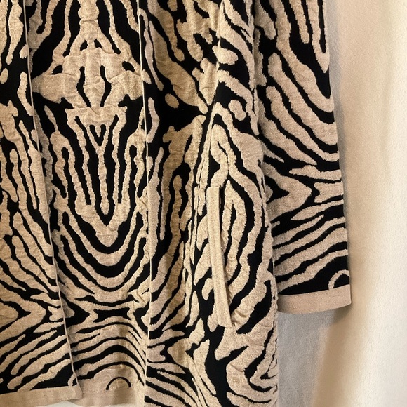 Joseph Ribkoff Animal Print Open Front Cardigan - Picture 3 of 4